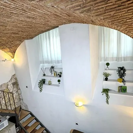 Lovely Retreat In Trastevere Apartment *