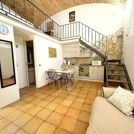 Lovely Retreat In Trastevere *